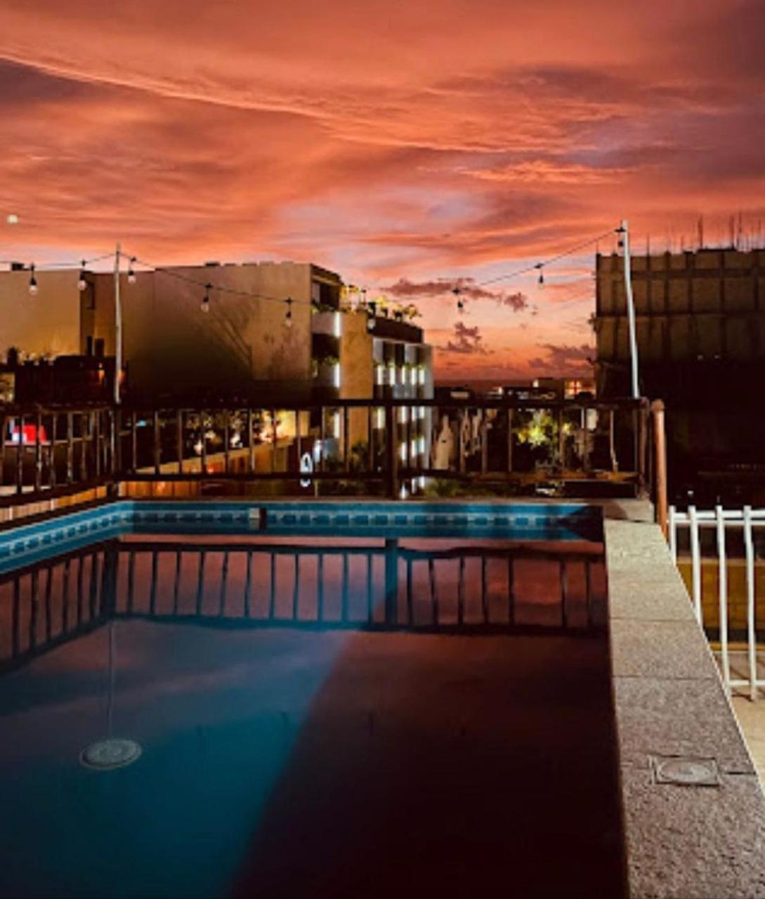 Chingon Anarchy Hotel & Roof Playa del Carmen Extérieur photo