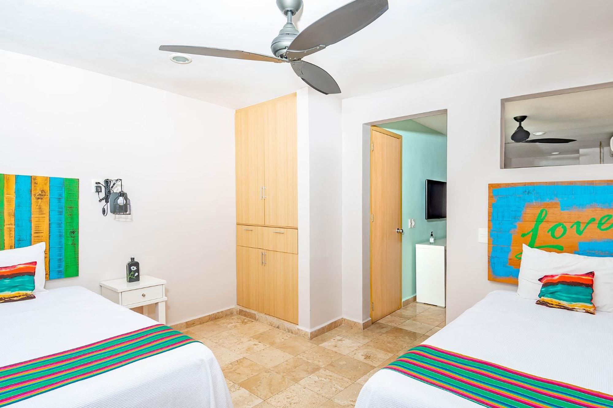 Chingon Anarchy Hotel & Roof Playa del Carmen Extérieur photo